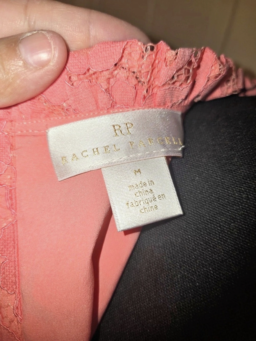 Rachel Parcell Floral Lace Blouse in Pink Size Medium Like New - Picture 3 of 3